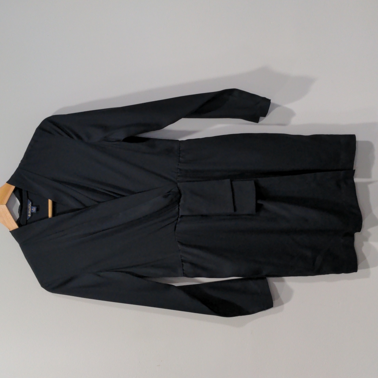 Brooks Brothers Womens Silk Long Sleeve Dress V-Neck Black Size 4 Classy Pockets
